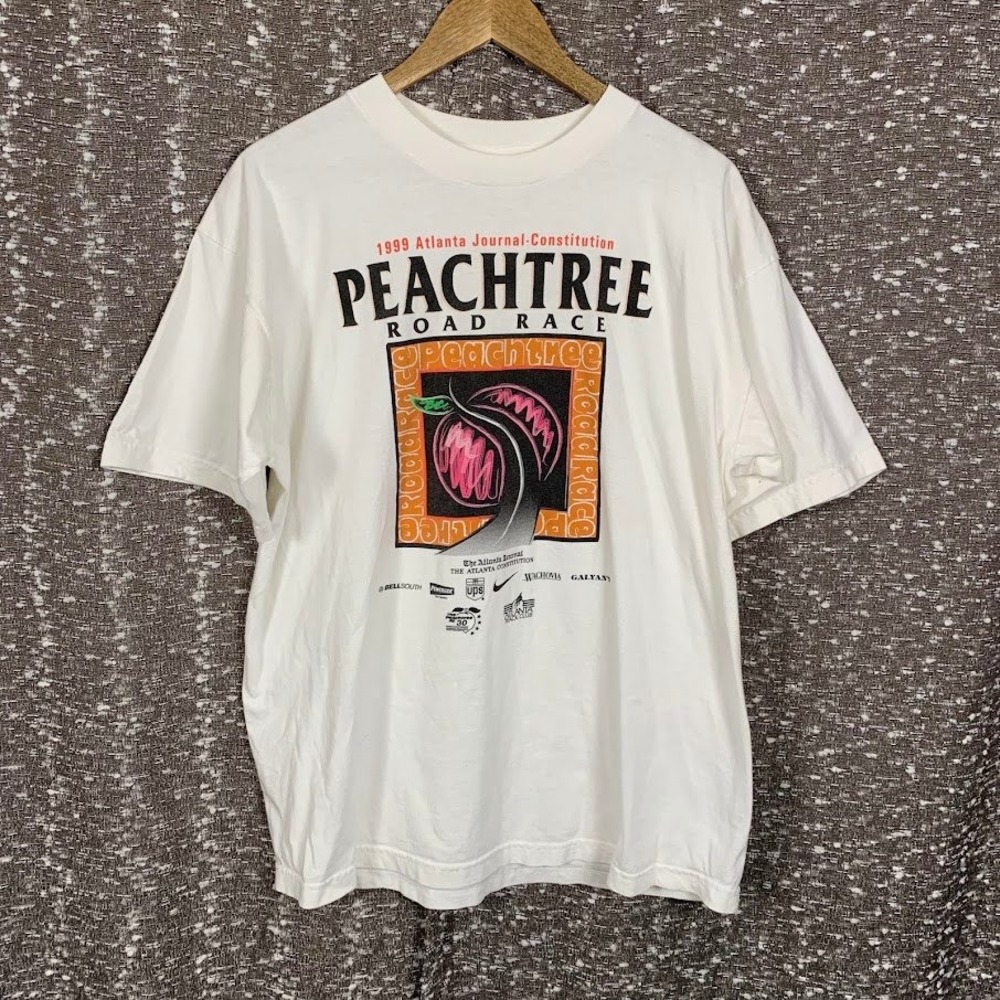 Vintage 1999 Peachtree Road Race White Graphic Print T-Shirt Atlanta XL